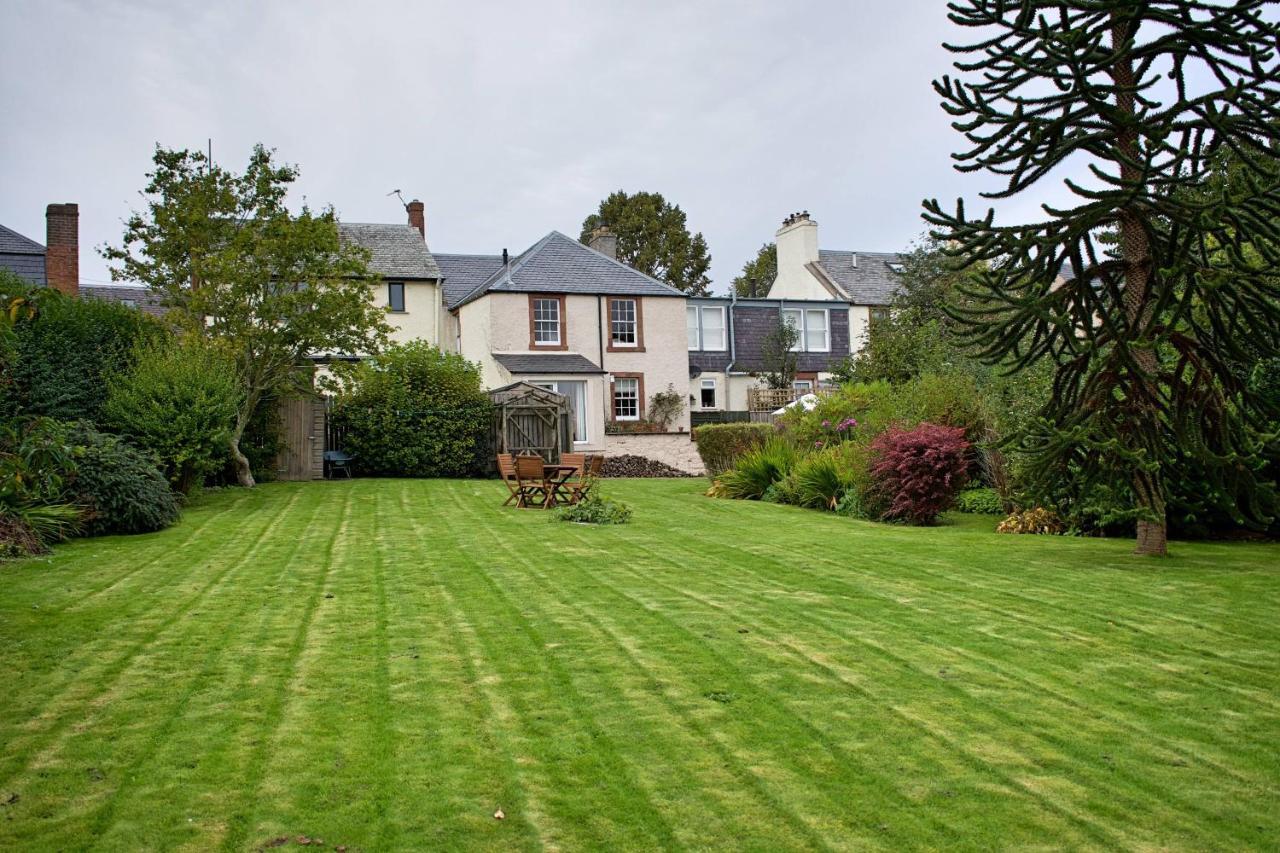Violet Cottage Jedburgh Eksteriør billede