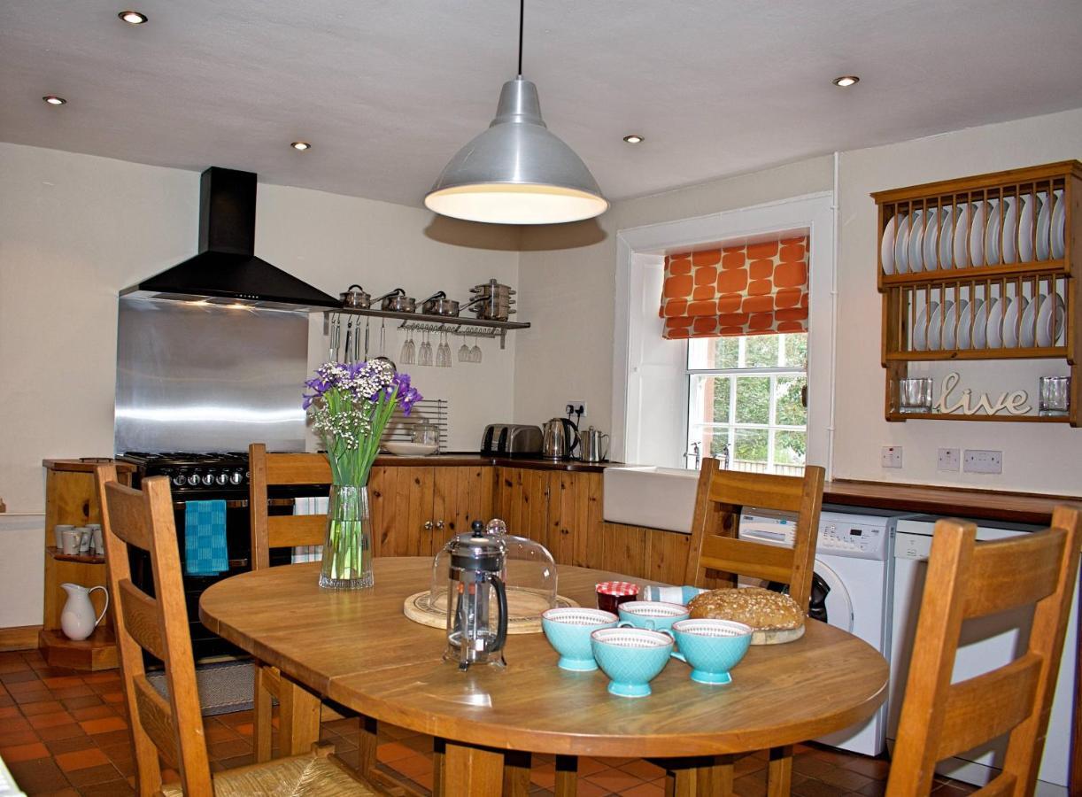 Violet Cottage Jedburgh Eksteriør billede
